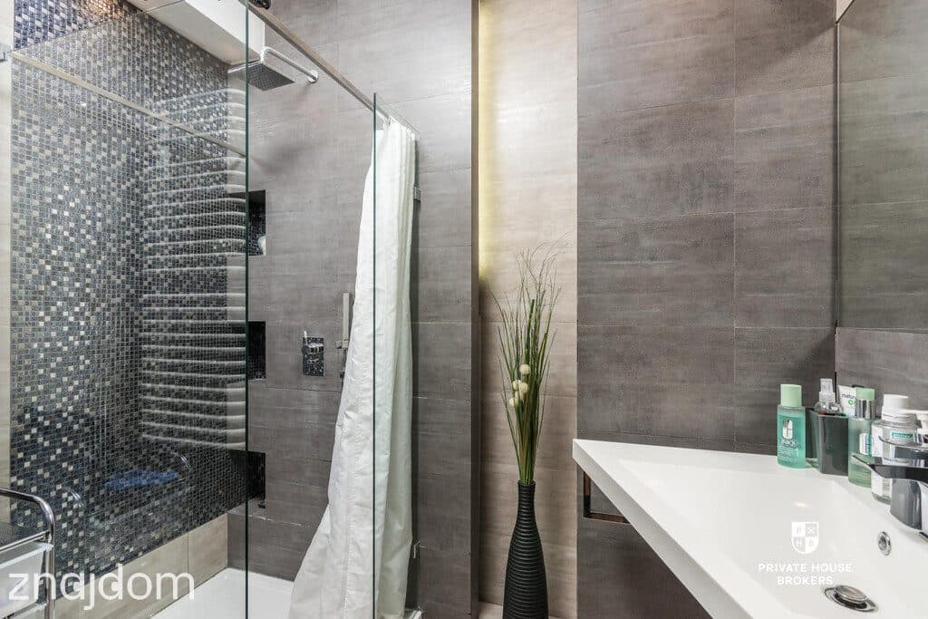 Apartament z pięknym ogrodem i kinem letnim - zdjęcie 20