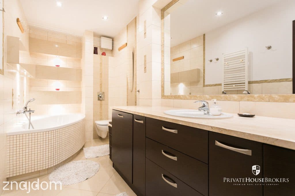 Reduta 9, 58m²: przestronne 2 pokoje z garderobą - zdjęcie 9