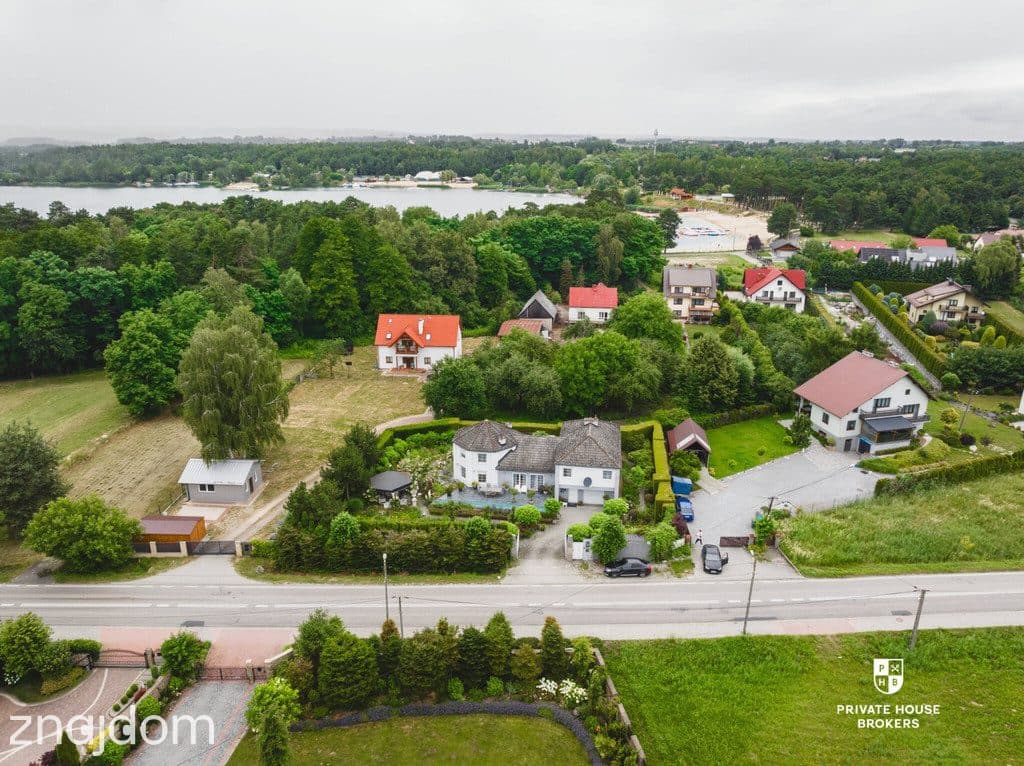 Na sprzedaż wyjątkowy dom w Budzyniu (gm. Liszki) - zdjęcie 16