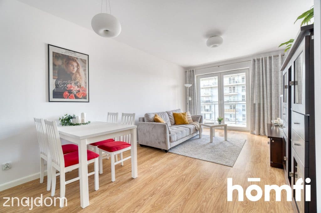 Atrakcyjny apartament na 10 piętrze, blisko morza - zdjęcie 4