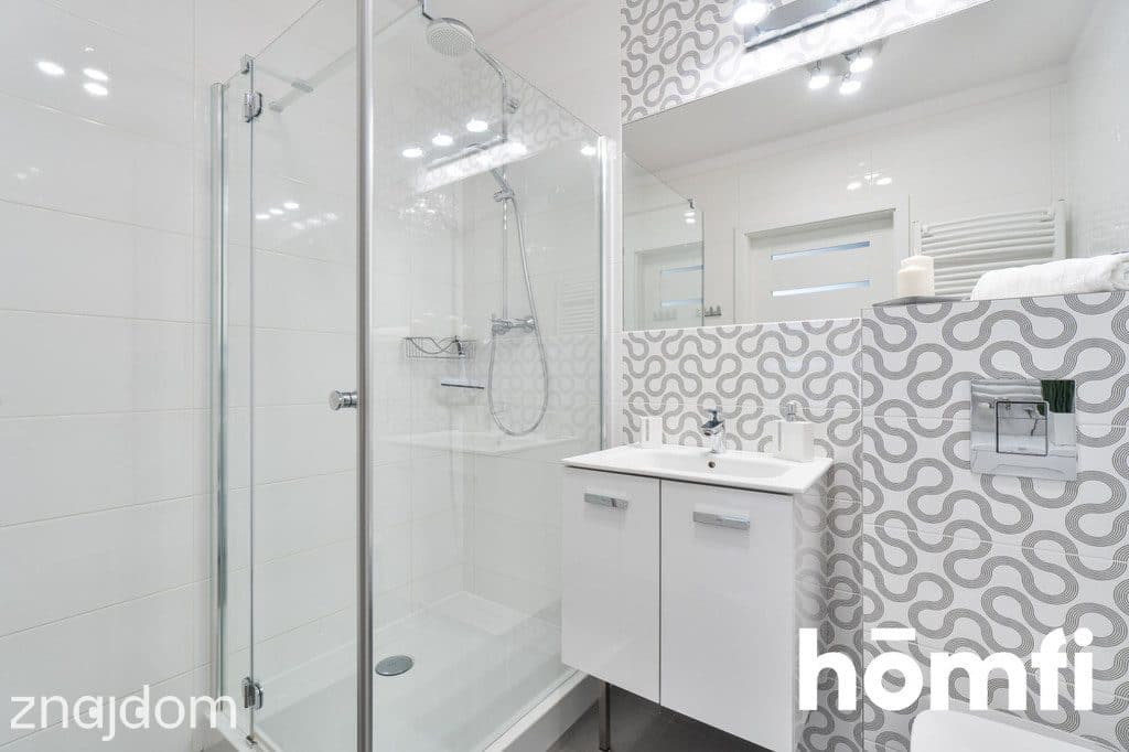 Atrakcyjny apartament na 10 piętrze, blisko morza - zdjęcie 6
