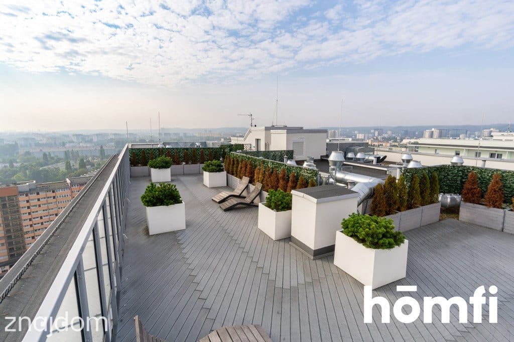 Atrakcyjny apartament na 10 piętrze, blisko morza - zdjęcie 10