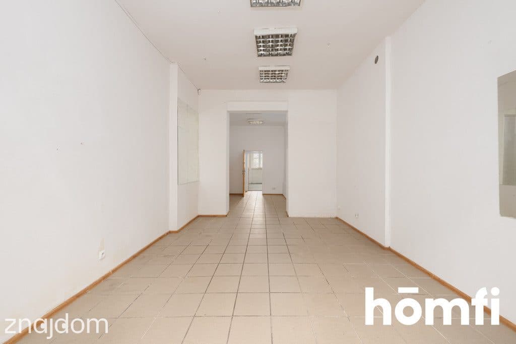 Lokal usługowy z dużą witryną, 53,5 m2 w centrum - zdjęcie 11