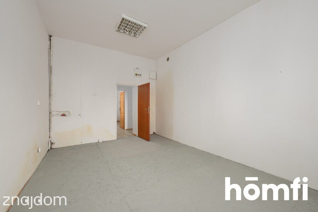 Lokal usługowy z dużą witryną, 53,5 m2 w centrum - zdjęcie 12