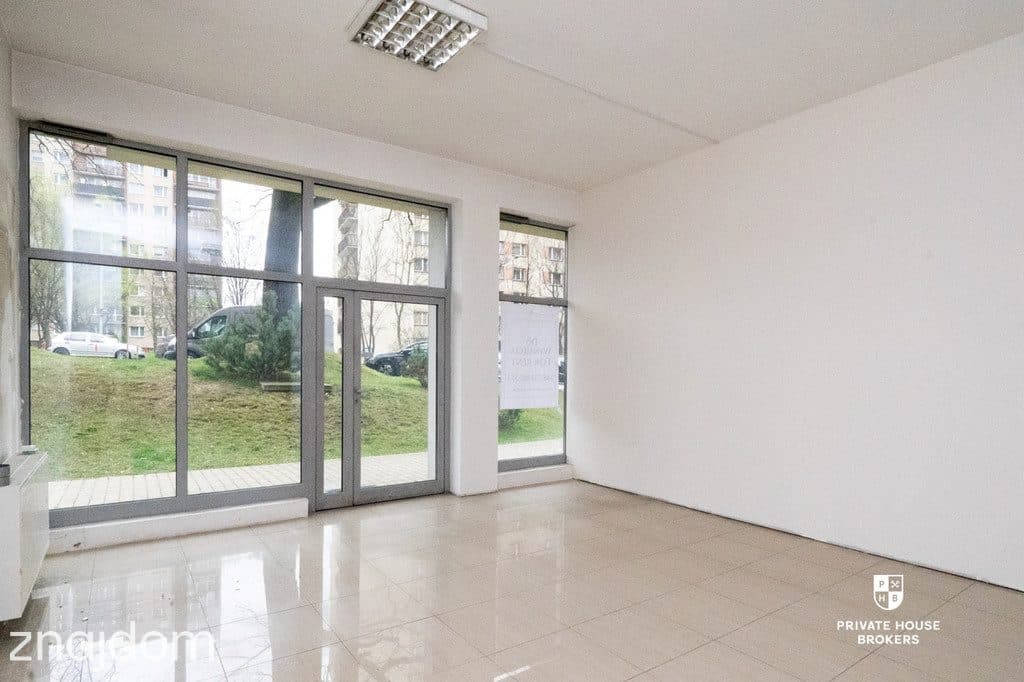 Lokal handlowo- usługowy Walerego Sławka 45 mkw - zdjęcie 3