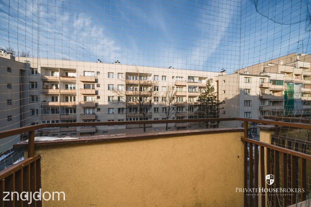 Przestronne mieszkanie w ścisłym centrum. - zdjęcie 10