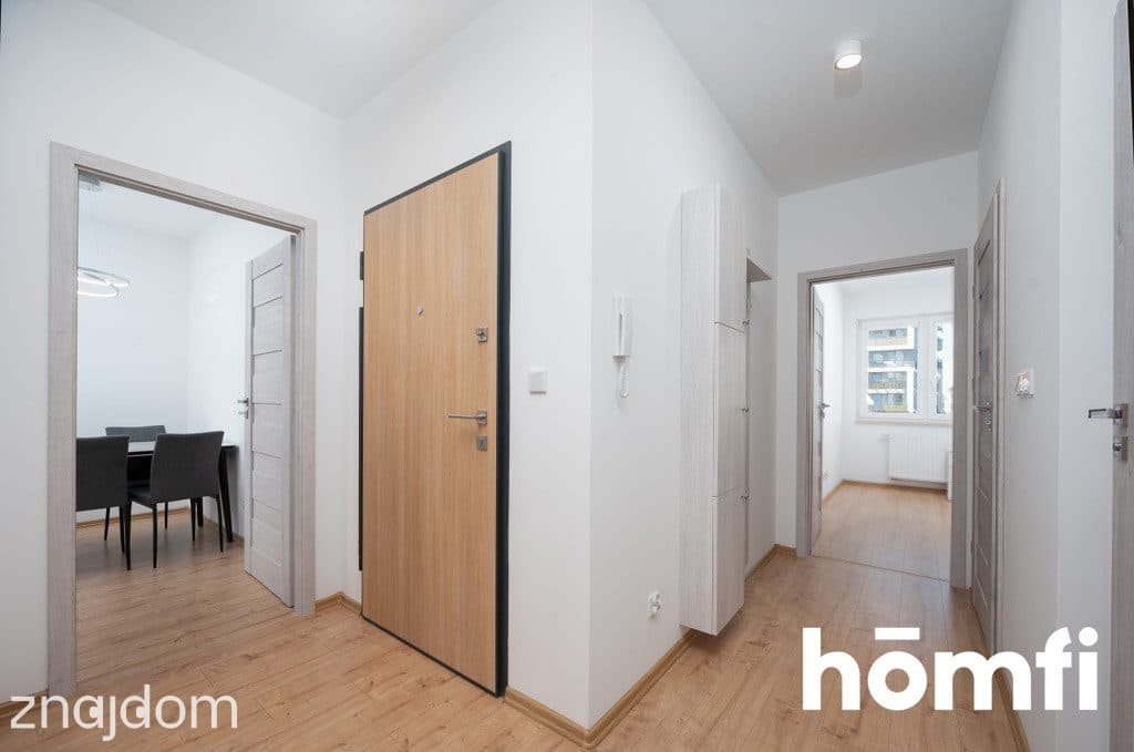 3pokoje, oddzielna kuchnia, garderobą, duży balkon - zdjęcie 8