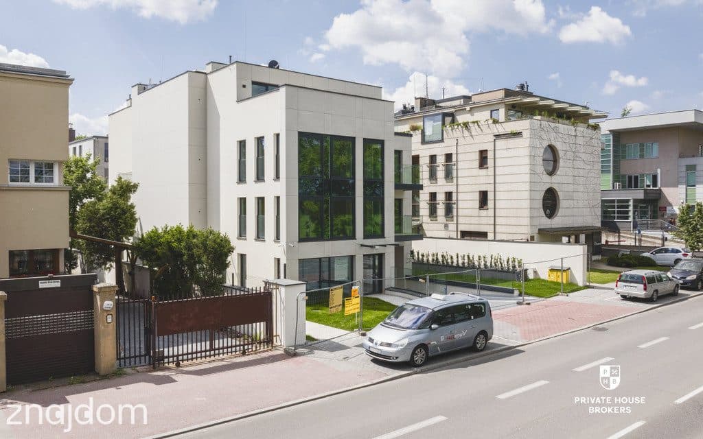 Apartament z balkonem w sąsiedztwie Błoń - zdjęcie 9