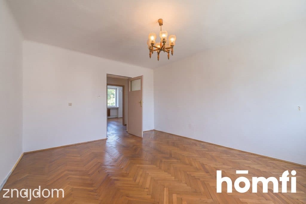 49m2 do własnej aranżacji w centrum - zdjęcie 2