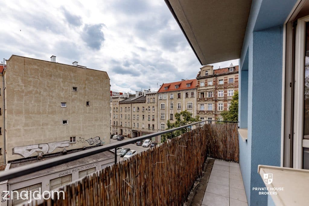 Czteropokojowe mieszkanie w blisko centrum - zdjęcie 12