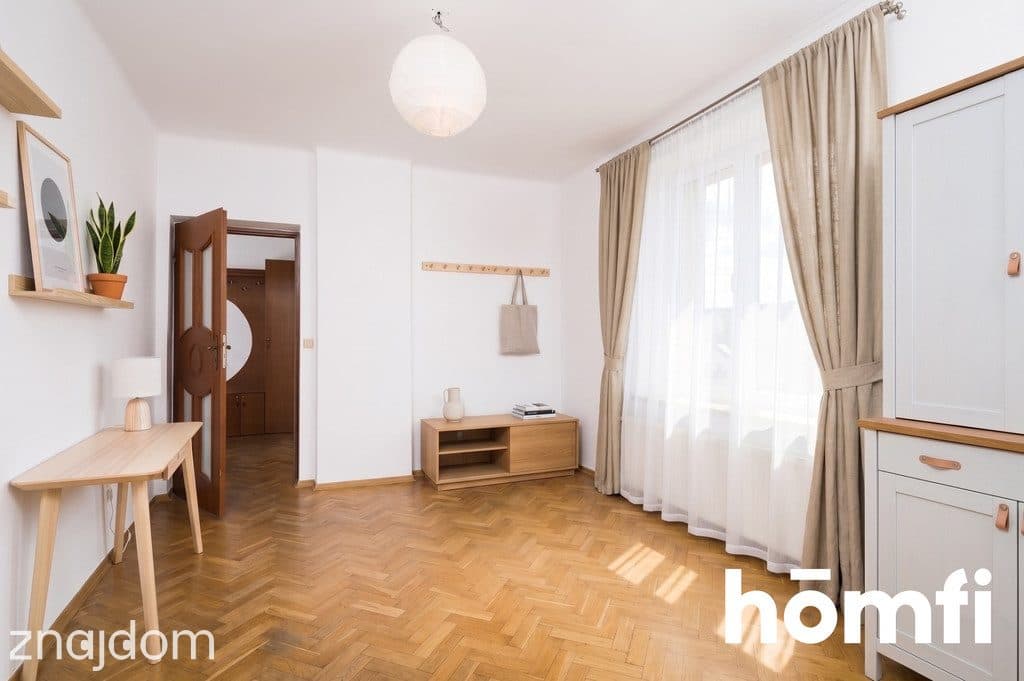 2 POK | UL. TARGOWA | DUŻA PIWNICA | CENTRUM