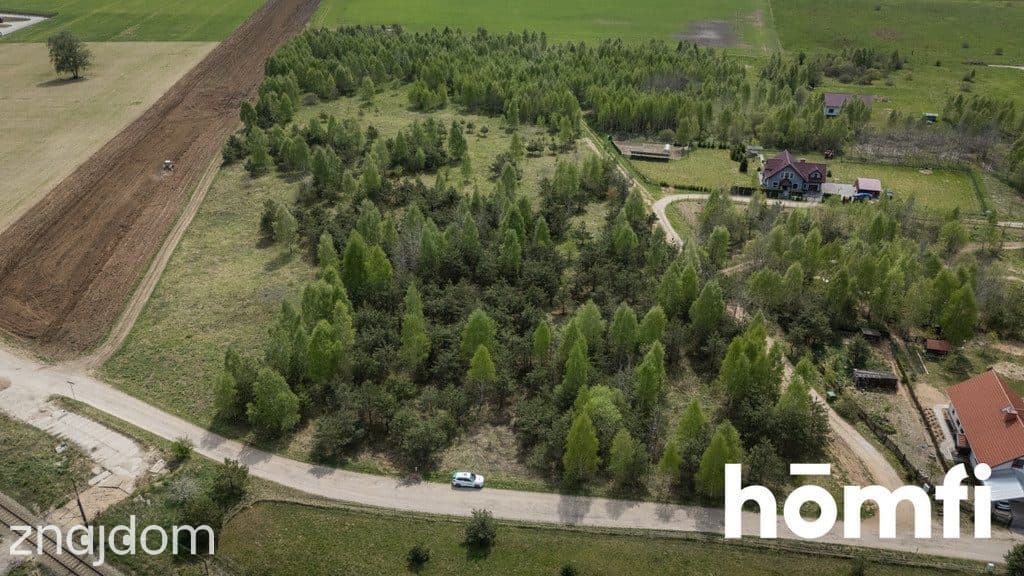 Wyjątkowa działka z naturalną barierą zieleni - zdjęcie 2