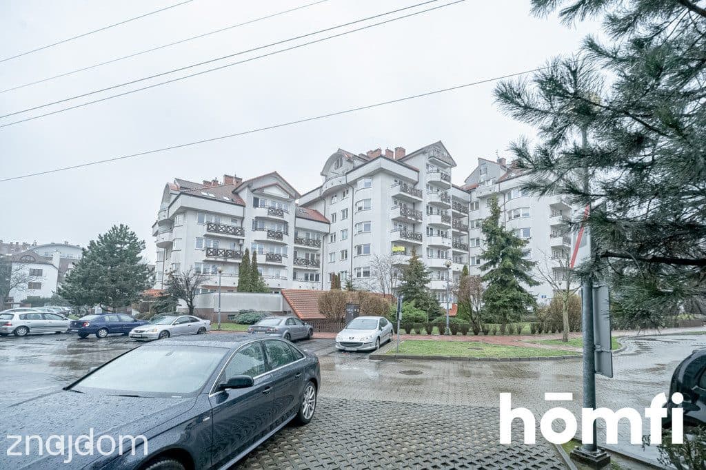 Przestronne dwa pokoje - zdjęcie 11