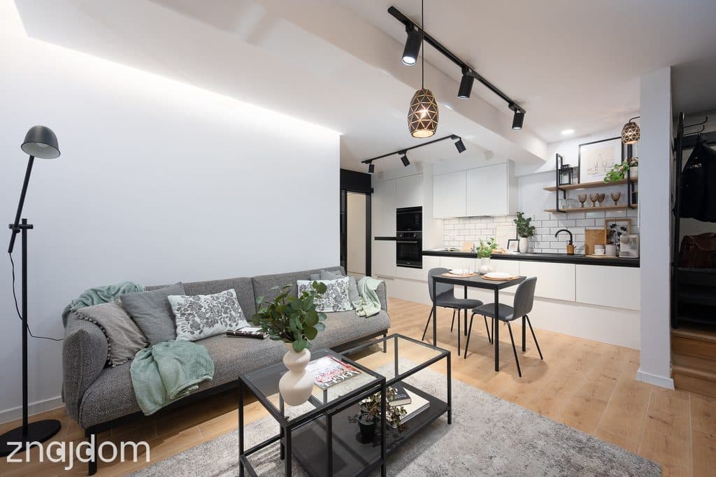 2 POKOJE | UL. BATOREGO | ŚRÓDMIEŚCIE | 41 M2