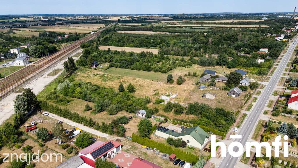 Bardzo ładna działka, blisko S7, z potencjałęm - zdjęcie 9
