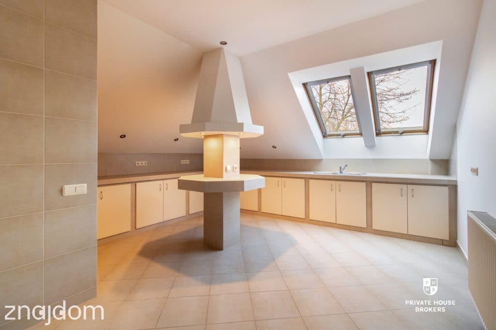 Rezydencja 456m²|Ogród z rzeką i oczkami wodnymi - zdjęcie 15