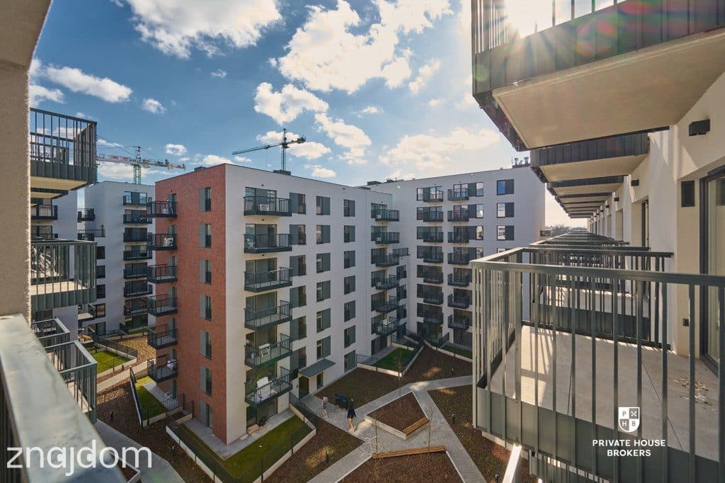 3 pokojowe mieszkanie z garażem - centrum miasta! - zdjęcie 18