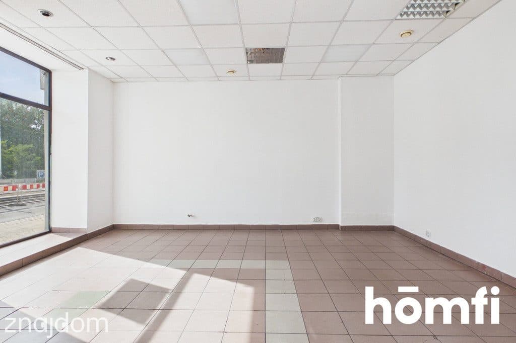 LOKAL 43 m² -WITRYNA, WEJŚCIE Z ULICY TRZEBNICKIEJ - zdjęcie 9