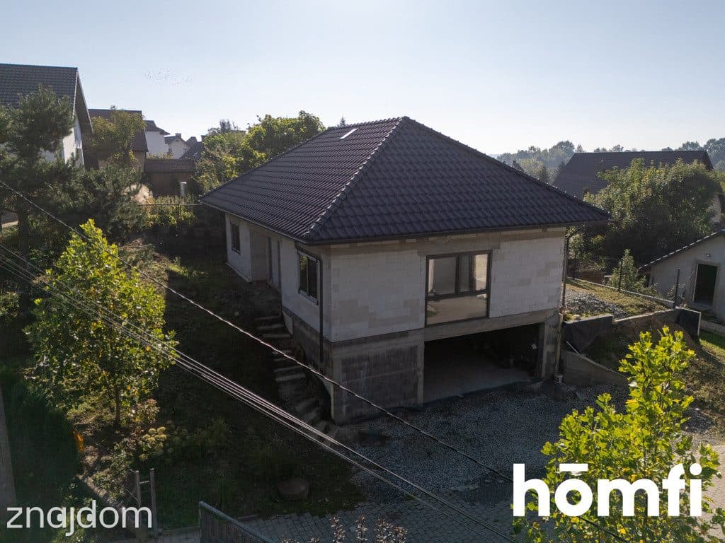 Dom wolnostojący, stan surowy zamknięty 95m2+garaż - zdjęcie 13