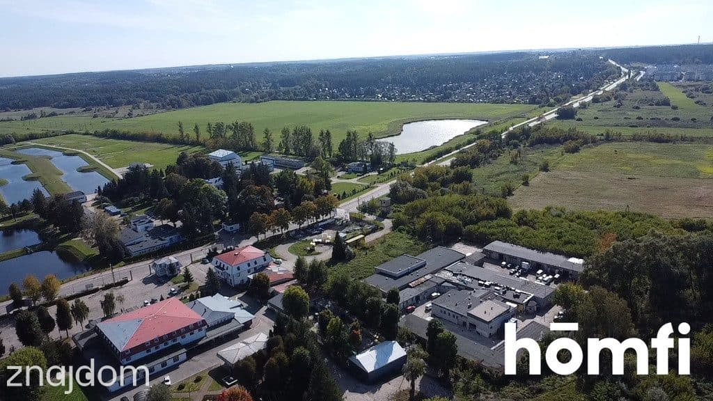 Kompleks komercyjny 5188m2 z halami i magazynami