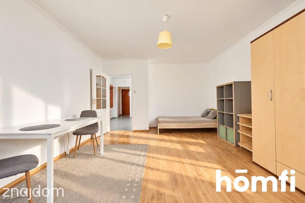 2 POKOJE Z POTENCJAŁEM NA 3 | BALKON, WINDA, GARAŻ - zdjęcie 3