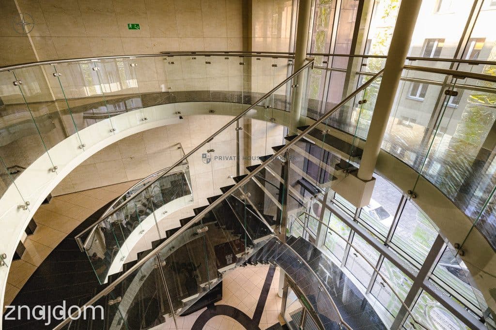 Duże mieszkanie vis a vis Galerii Dominikanskiej - zdjęcie 18