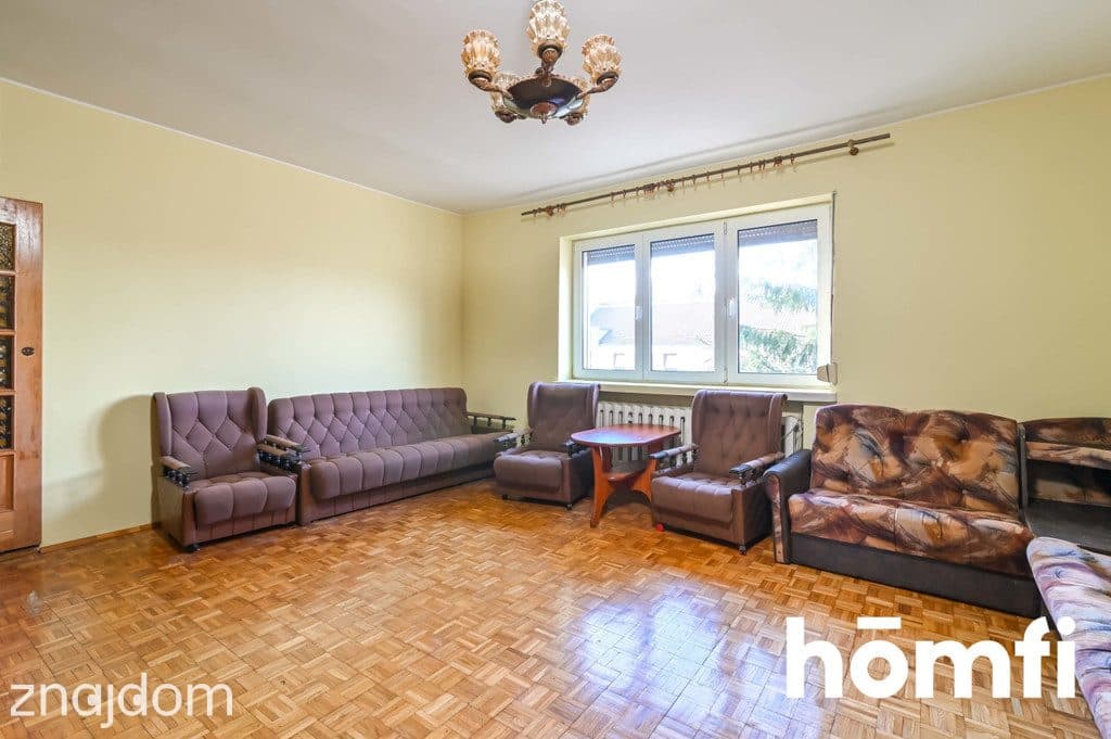 Dom z dwoma mieszkaniami i garażem - zdjęcie 12