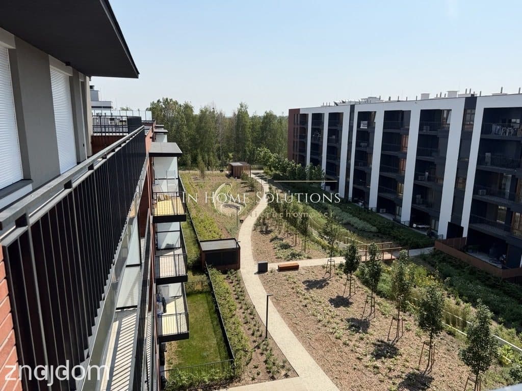 3 pok z tarasem i balkonem + 2 miejsca i komórka - zdjęcie 13