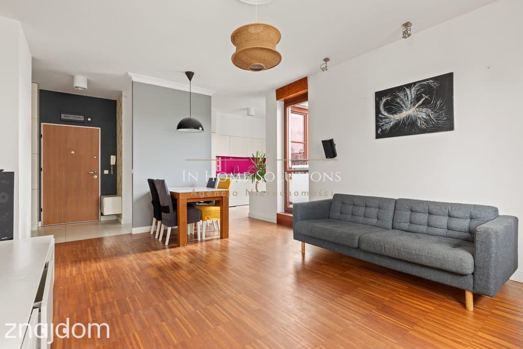 3 pok.71m2 + miejsce postojowe- Port Praski