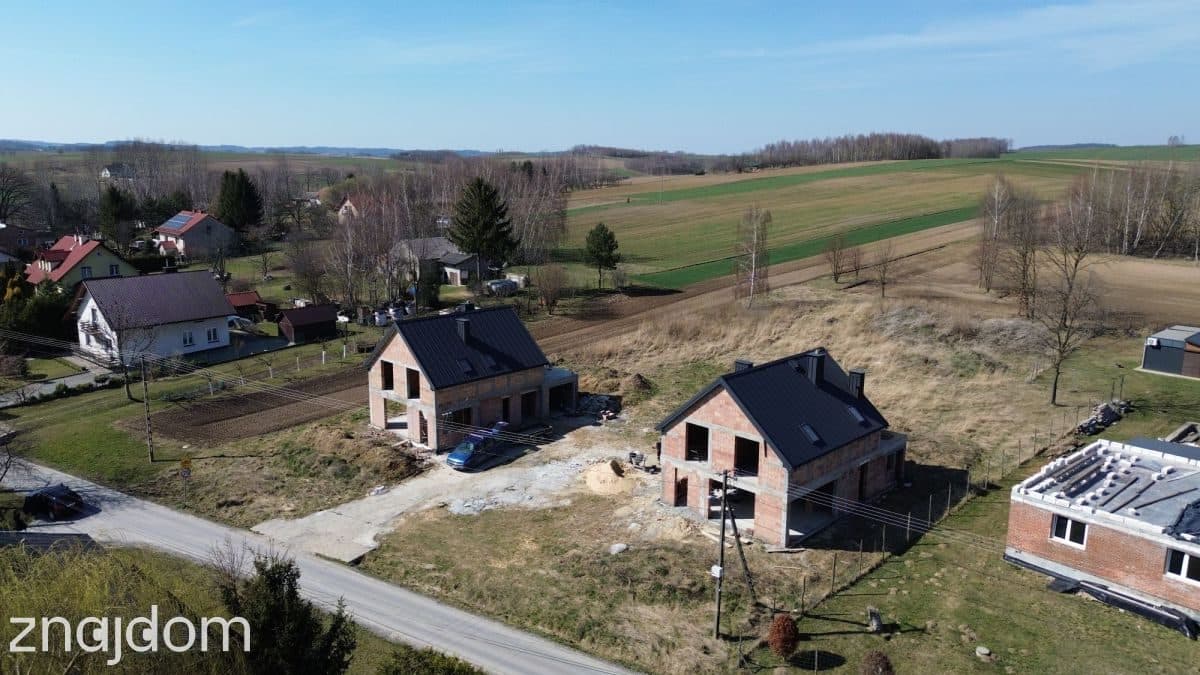 Dom w Malowniczej okolicy/ 157 m2 /Garaż / 5 pokoi - zdjęcie 3