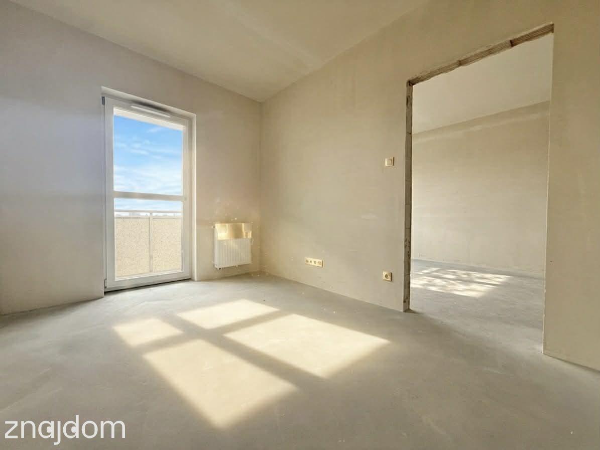 42m2 - 12 PIĘTRO Z DUŻYM BALKONEM - CENTRUM - zdjęcie 5