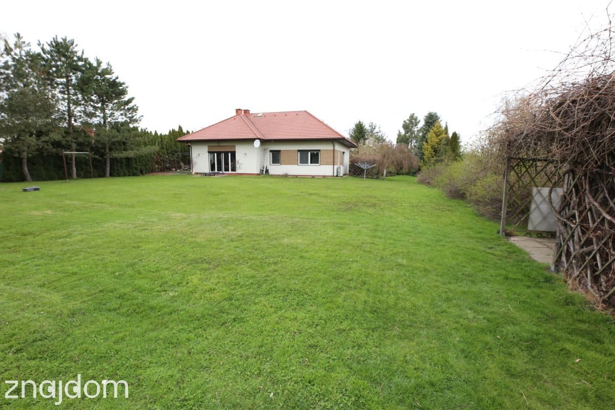Parterowy dom o pow. 167 m2 na 22 ar działce !! - zdjęcie 3