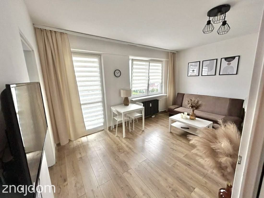 31,5 m2 ul. REJTANA - PO REMONCIE - BALKON
