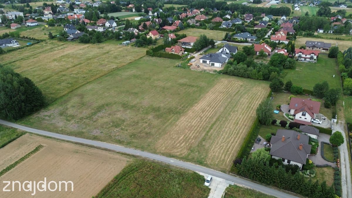 Działka 7,85 ar z WZ na dom jednorodzinny - zdjęcie 4