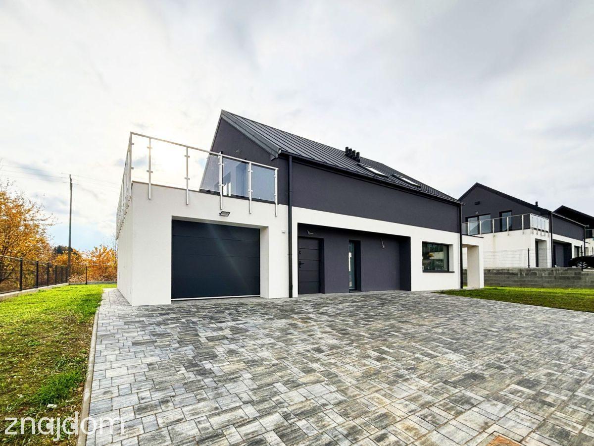 Nowoczesny Dom w Woli Zgłobieńskiej – 157 m² - zdjęcie 2
