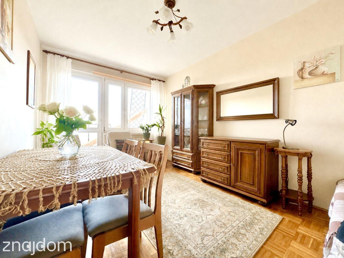 Osiedle Kmity: 2 pokoje (40 m²) z balkonem