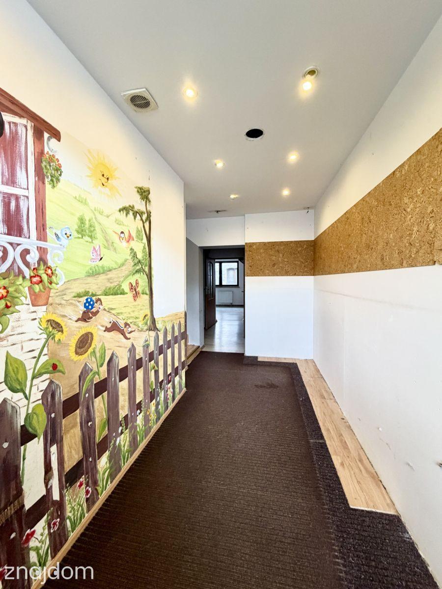 Lokal usługowo-biurowy 120 m² w centrum - zdjęcie 2
