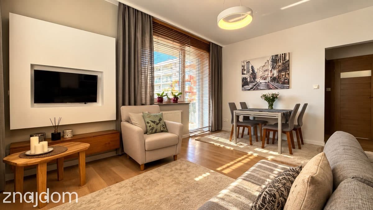 NA SPRZEDAŻ -  2 POKOJE | BALKON | ŚW. KINGII - zdjęcie 2