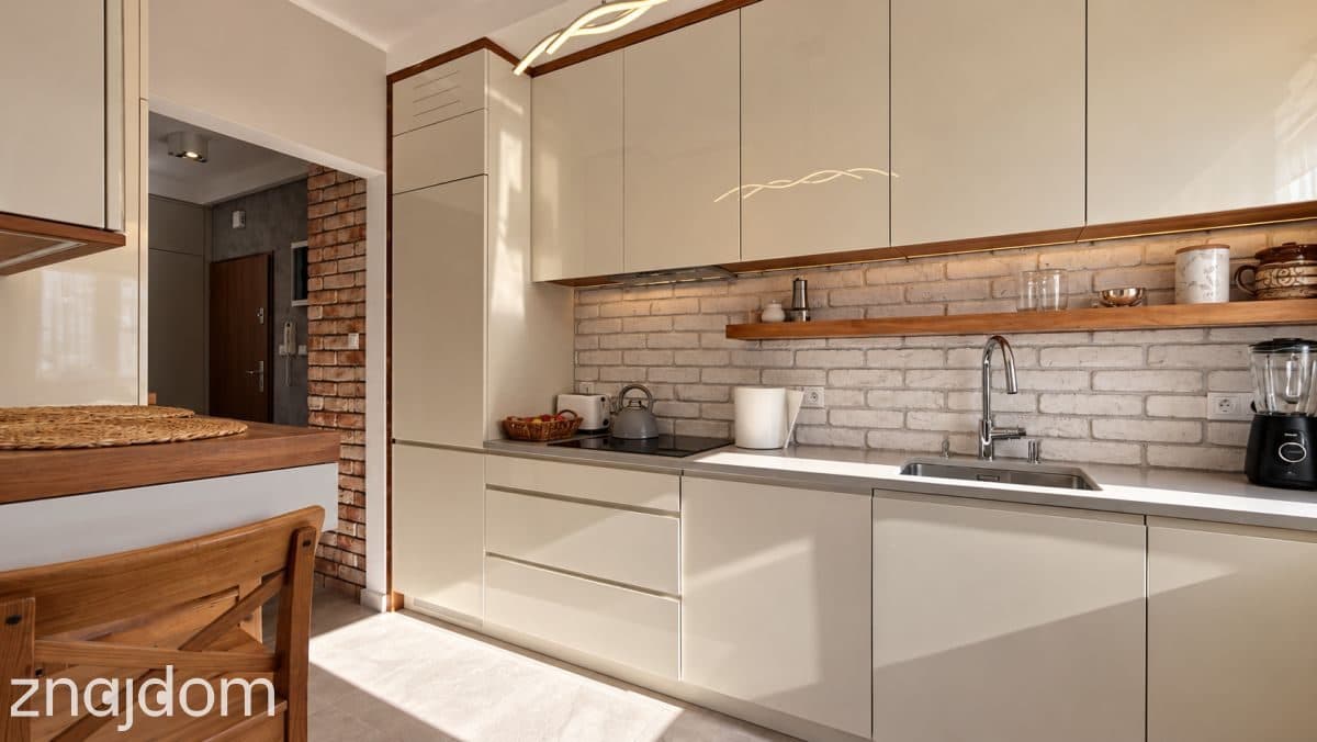 NA SPRZEDAŻ -  2 POKOJE | BALKON | ŚW. KINGII - zdjęcie 3