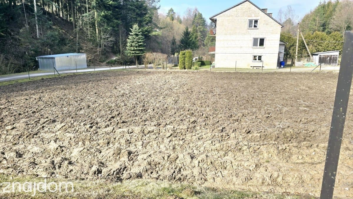 Działka budowlana w Połomi