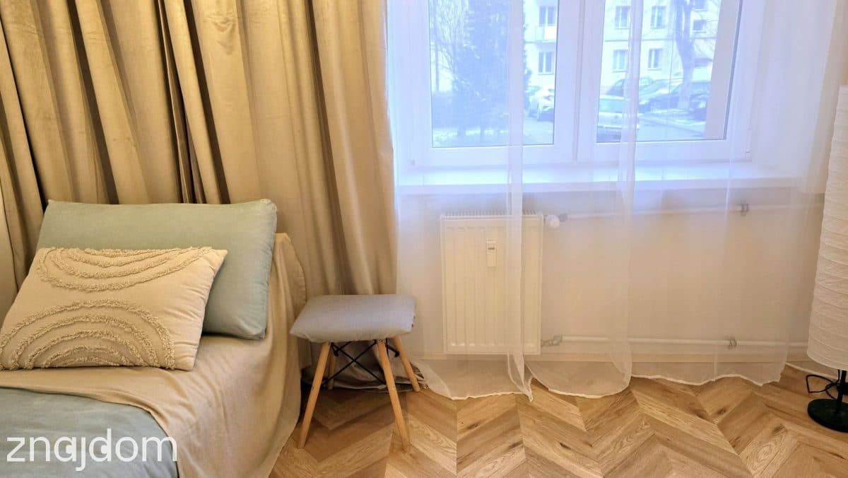 Trzy pokoje w samym centrum - zdjęcie 10