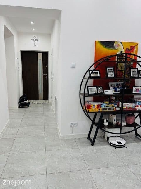 Apartament w kamienicy. Centrum Jarosławia. - zdjęcie 2