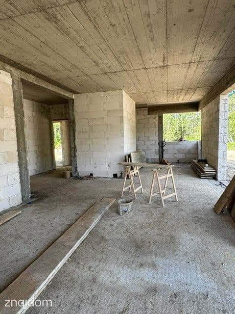 Duża porterówka przy lesie. - zdjęcie 6