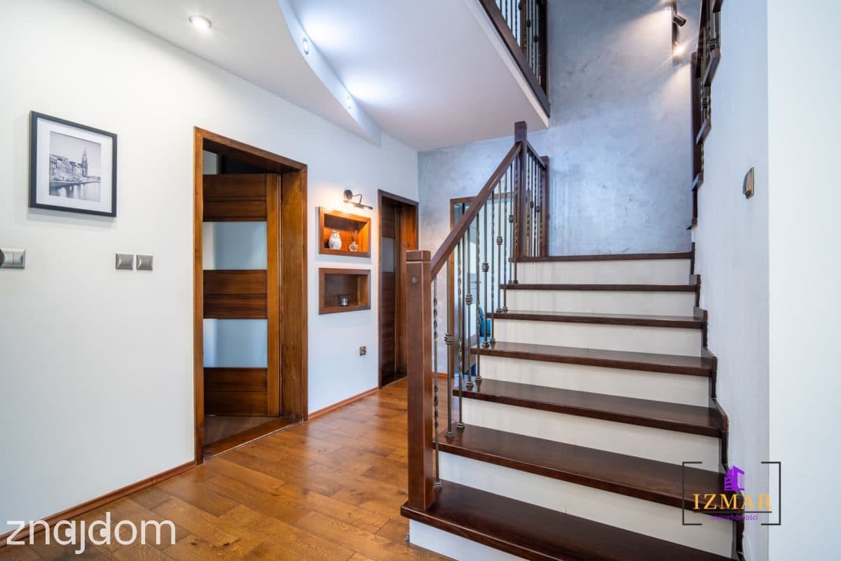 Komfortowy dom 131,6 m² na dużej działce 2567 m² - zdjęcie 8
