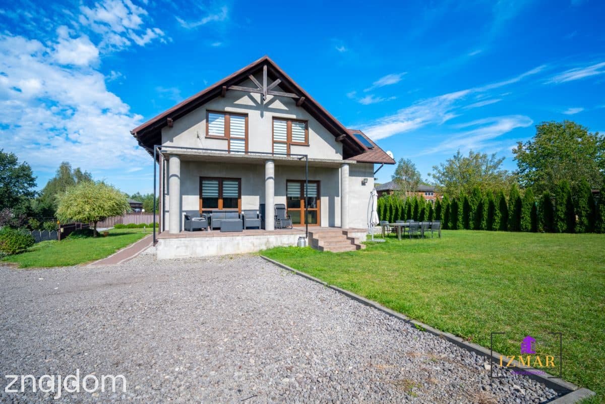 Komfortowy dom 131,6 m² na dużej działce 2567 m² - zdjęcie 4
