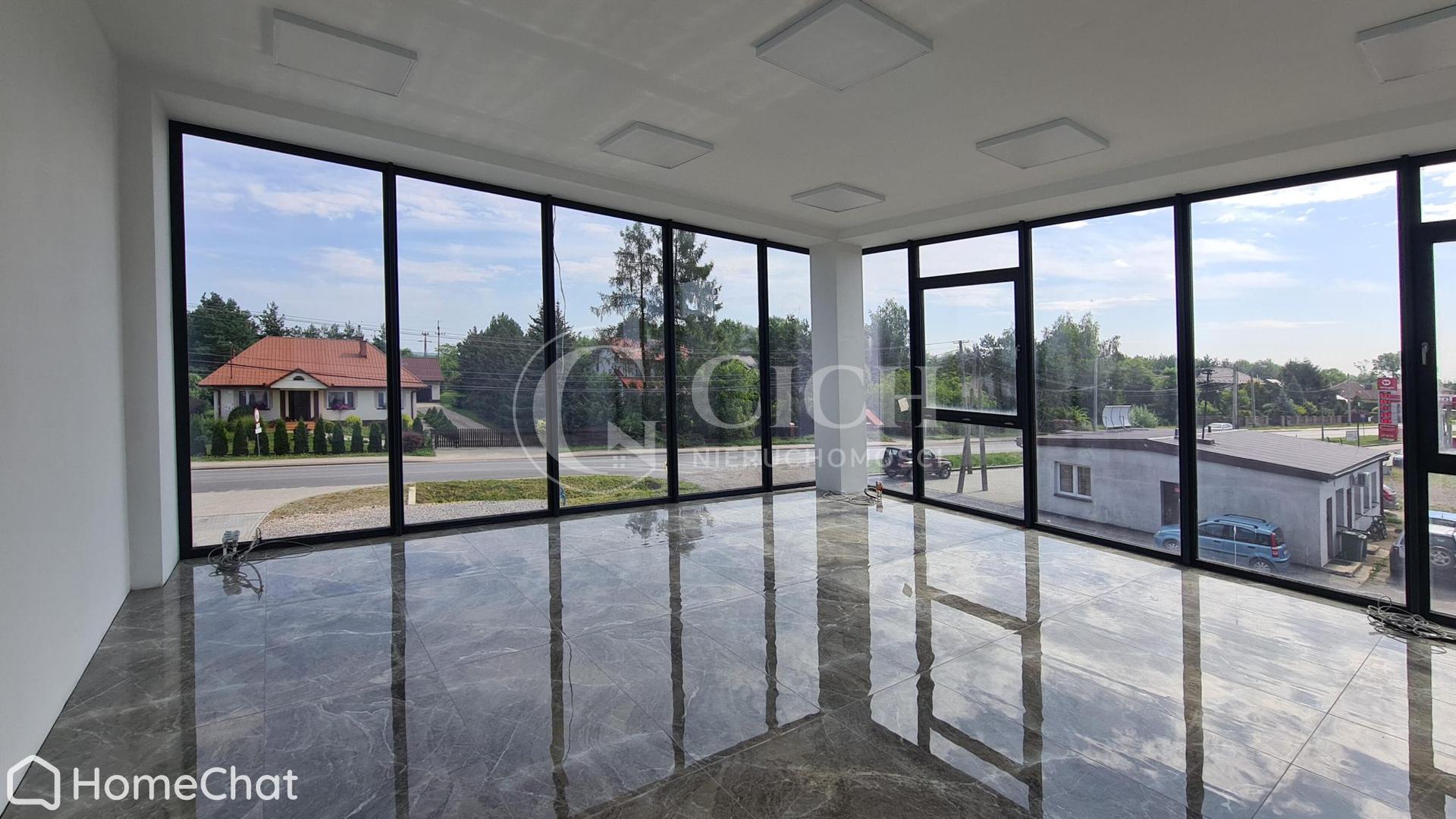 Lokale biurowe w Radłowie od 10,89 - 450 m2