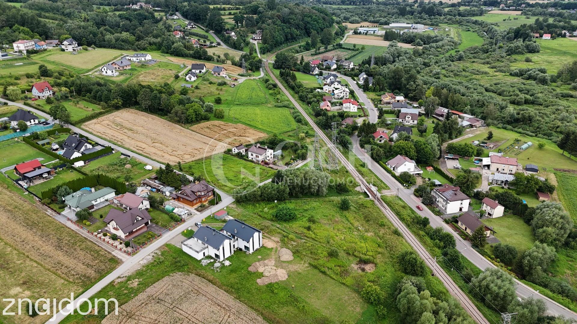 Tuchów – 2działki inwestycyjne | ok. 14,4 ar i ok. 22 ar | z projektem