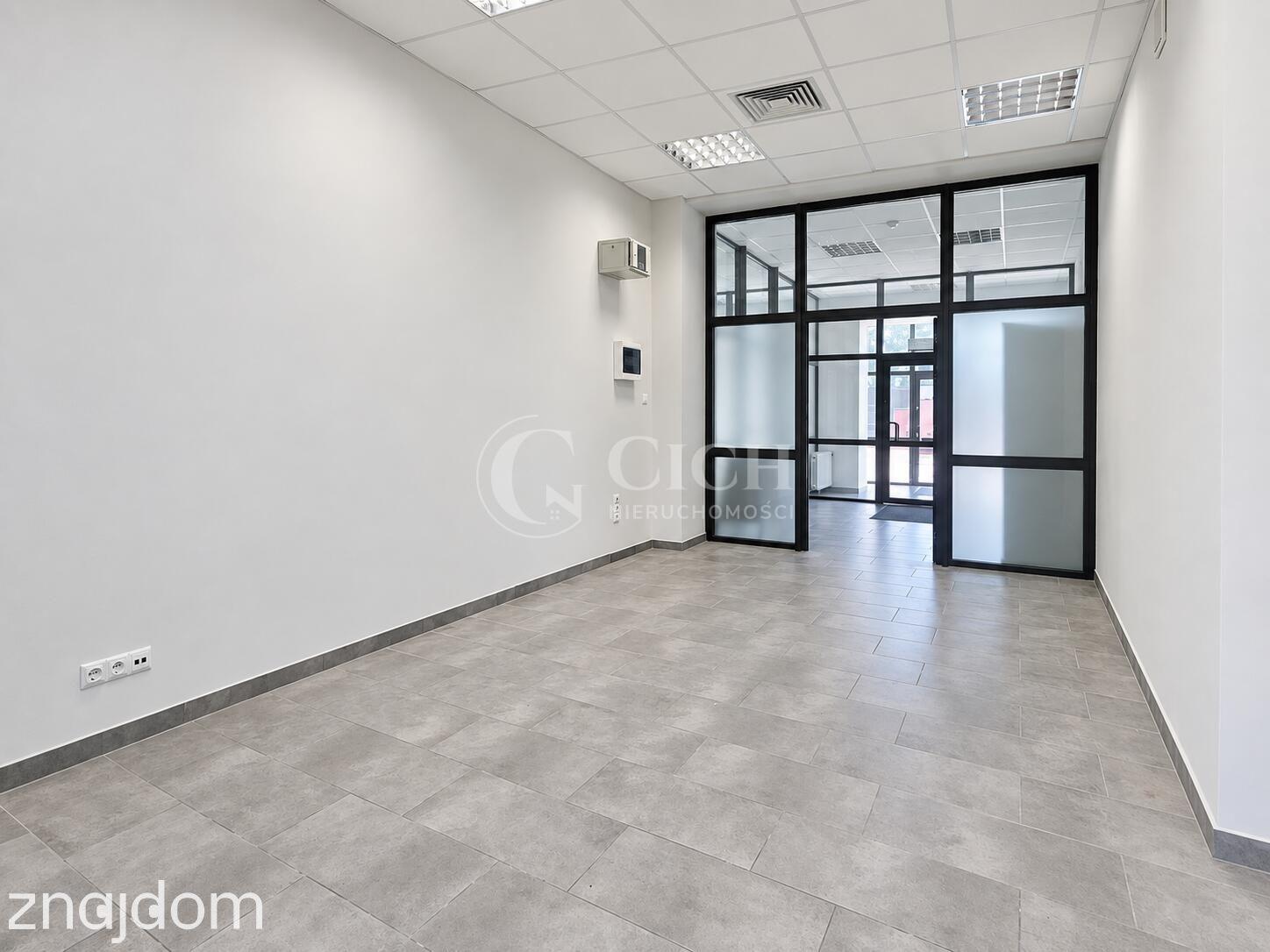 Lokal użytkowy na parterze z przeszkleniami do wynajęcia – Tarnów. - zdjęcie 8