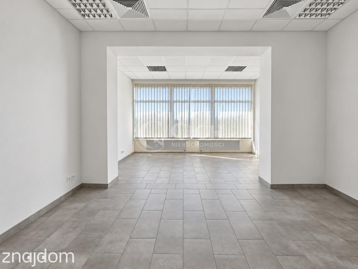 Lokal biurowy z przeszkleniami 38,6 m² | centrum Tarnowa | parter - zdjęcie 8