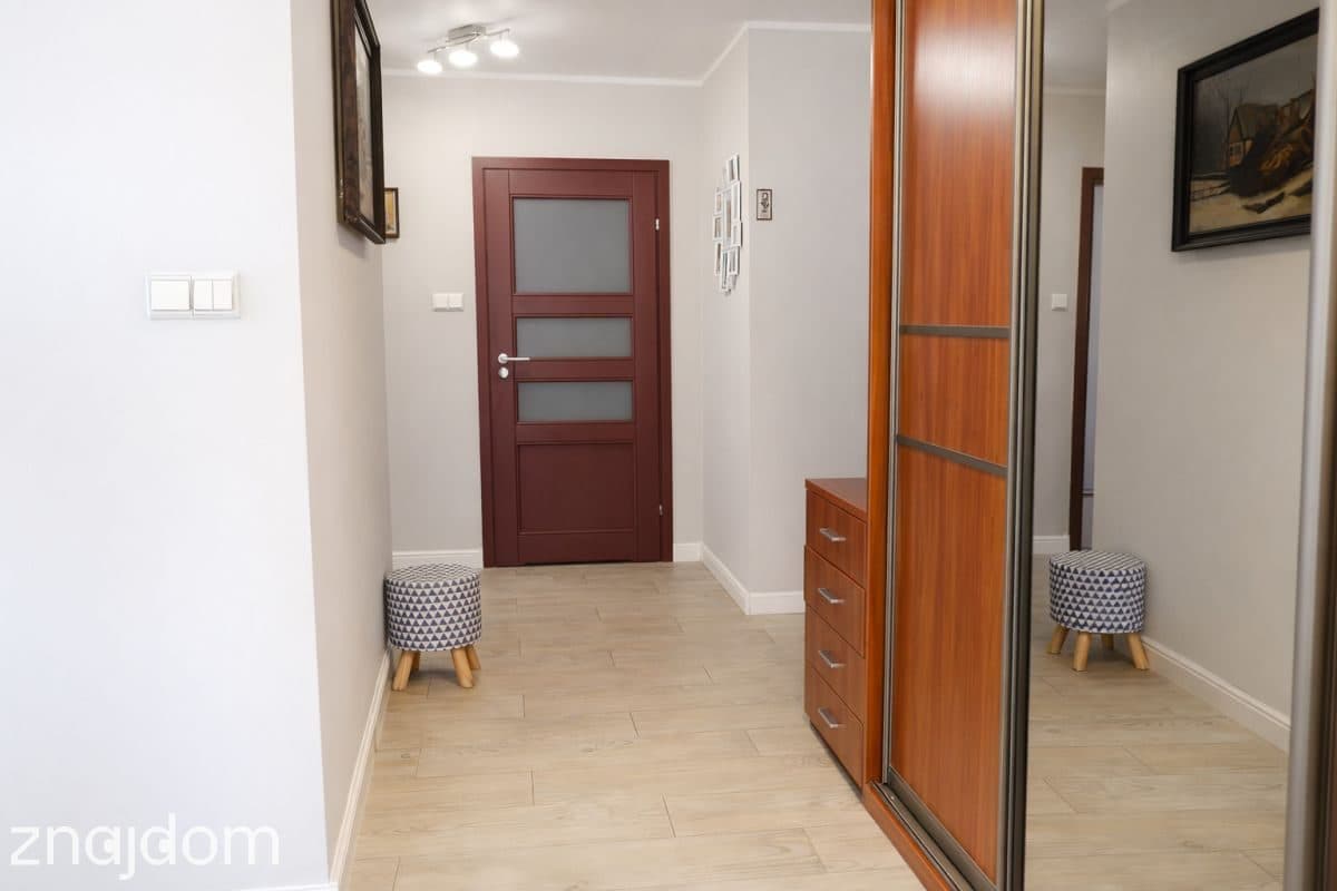 ul. Komandorska Gdynia 86,95 m² + 2 miejsca w hali - zdjęcie 4